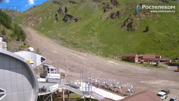 Поляна Азау на Эльбрусе Веб камера поляны Азау на Эльбрусе