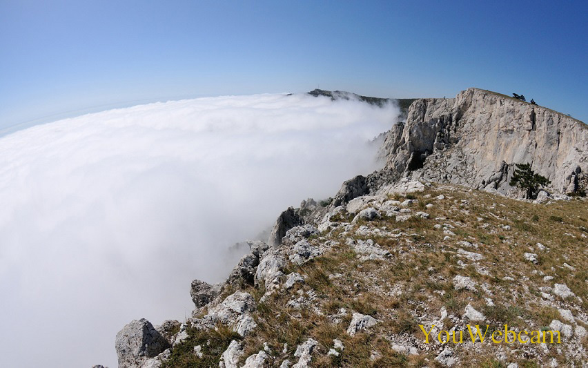 Вид облаком с гор в Крыму