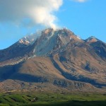 Веб камера показывает вулкан Шивелуч на Камчатке