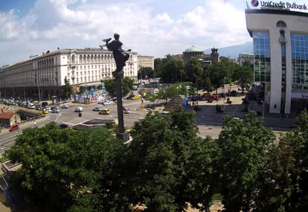 Веб камера показывает станцию метро Сердика в Софии в Болгарии Станция метро Сердика в Софии в Болгарии