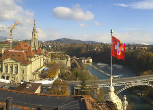 Река Аре в Берне в Швейцарии из отеля Bellevue Palace