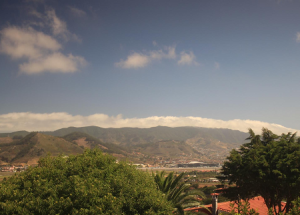 Город Сан-Кристобаль-де-ла-Лагуна и Аэропорт Тенерифе Северный на острове Тенерифе в Испании