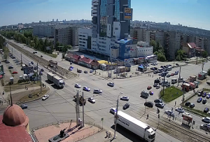 Перекресток проспекта Победы и улицы Молодогвардейцев в Челябинске