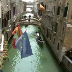 Дворцовый канал в Венеции в Италии