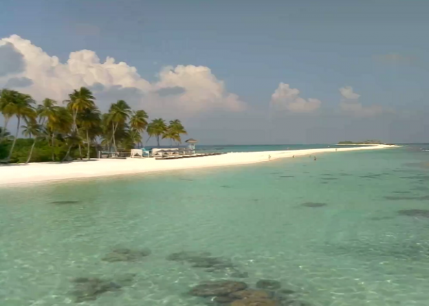 Веб камера показывает пляж Finolhu Beach на острове Кануфуши на Мальдивах в прямом эфире Пляж Finolhu Beach на острове Кануфуши на Мальдивах в прямом эфире