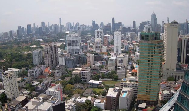 Панорама Бангкока в Таиланде из отеля The Continent Bangkok