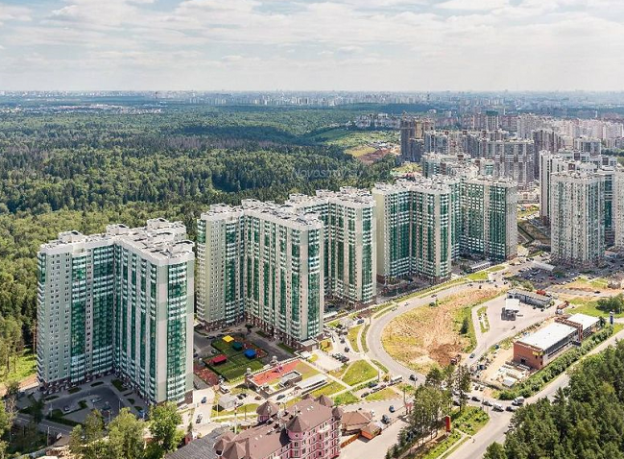 Веб камера показывает строительство ЖК «Изумрудные холмы» в Москве Строительство ЖК «Изумрудные холмы» в Москве