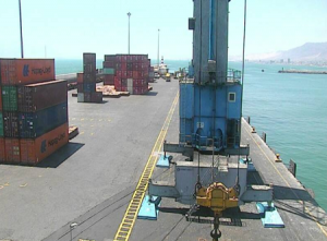 Грузовой морской порт в Сан-Антонио в Чили