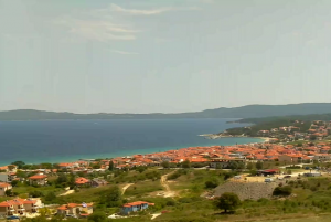 Панорама курортного поселка Неа Рода в Греции