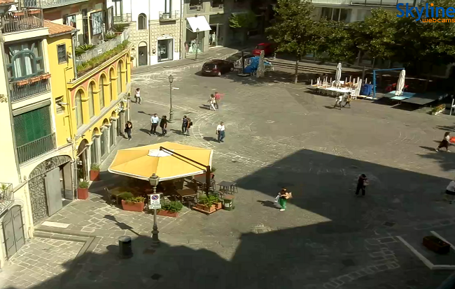 Веб камера Италия, Салерно, площадь Портанова (Piazza Portanova)