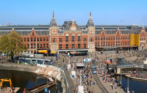 Веб камера Нидерланды, Амстердам, Центральный железнодорожный вокзал Амстердама