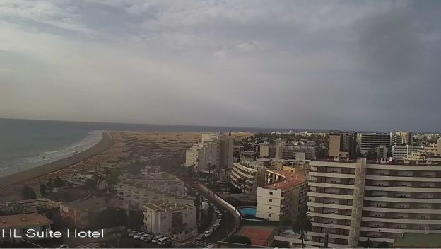 Веб камера показывает вид из отеля HL Suitehotel Playa del Ingles на курорте Плая-дель-Инглес Отель HL Suitehotel Playa del Ingles на курорте Плая-дель-Инглес