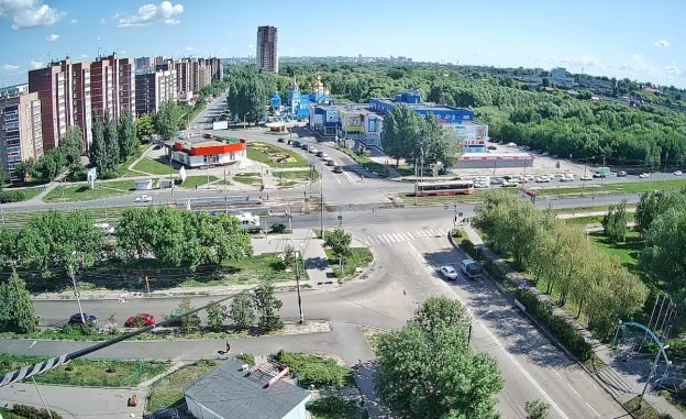 Веб камера показывает улицу Шолмова в Ульяновске Улица Шолмова в Ульяновске