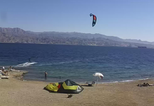 Веб камера Израиля, Эйлат, пляж около магазина Kite X Eilat