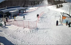 Веб-камера горнолыжный курорт «Абзаково», Кресельный подъемник «Комета»