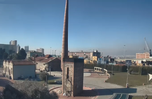Веб камера Турция, Измир, газовый завод (Havagazı Fabrikası)