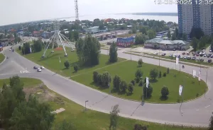 Веб камера Нижневартовска, Пересечение улиц 60 лет Октября и Ханты-Мансийская