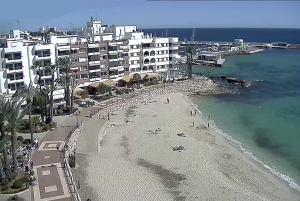 Веб камера Испании, остров Ибица, Санта-Эулалия-дель-Рио, пляж Санта-Эулалия