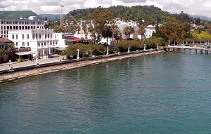 Веб камера Абхазия, Сухум, побережье со здания морского порта