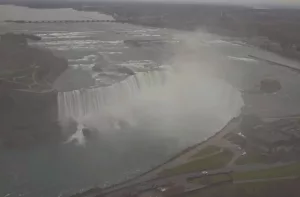 Веб-камера Канадский водопад из отеля Hilton Niagara Falls
