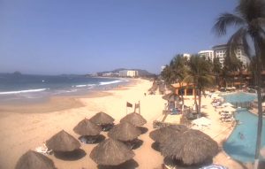 Веб камера Мексики, отель Holiday Inn Resort Ixtapa