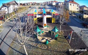 Веб камера поселок Родные просторы, детская площадка
