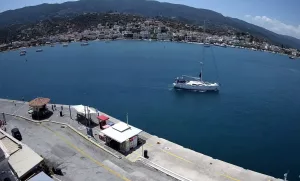 Веб-камера Греции, Остров Порос, Паромный причал