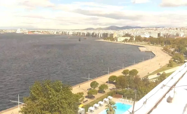 Вид из отеля Makedonia Palace в городе Салоники 