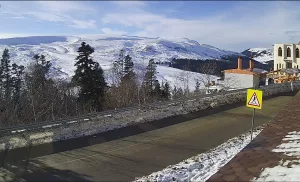 Веб-камера горнолыжный курорт Лагонаки, Туристическая база Оштен