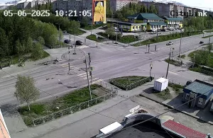 Веб-камера Апатиты, Перекресток улиц Сидоренко и Воинов-Интернационалистов