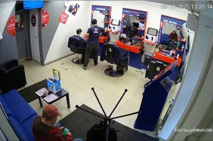 Веб-камеры Санкт-Петербурга, Парикмахерская «Супермен»