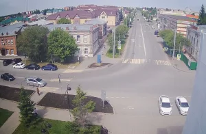 Веб-камера Ялуторовска, Перекресток улиц Ленина и Революции