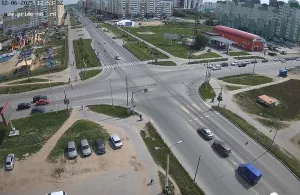 Веб-камера Нижневартовска, Перекресток улиц Мира и Ханты-Мансийская