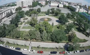 Веб-камера Оренбурга, Сквер У Дома Советов