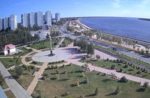 Веб-камера Нижневартовска, Памятник «Добрый ангел мира»