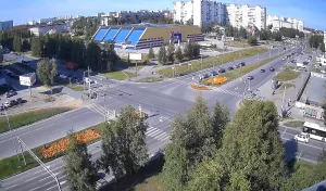 Веб-камера Нижневартовска, Пересечение улиц Мира и Чапаева