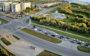 Порнодағы қыздың басындағы әйел Әйелдер еркектерді спермаға дейін жұлқылайды (кеседі)