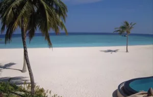 Веб-камера Мальдивы, Курортный отель Veligandu Maldives Island