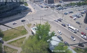 Веб-камера Красноярска, Пересечение улиц Аэровокзальная, Взлетная и Весны