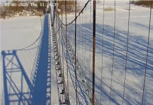 Веб-камера Чусовой, Подвесной пешеходный мост через реку Чусовую