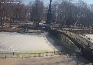 Веб-камера Смоленска, Парк «Лопатинский сад», Горбатый мост